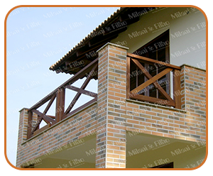 Guarda-corpo, guarda-corpo de madeira