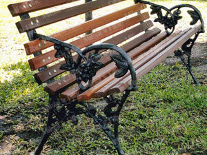 Banco de madeira, banco de praça, banco de jardim