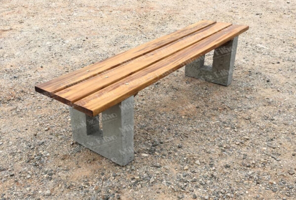 Banco pé concreto e assento em madeira, sem encosto