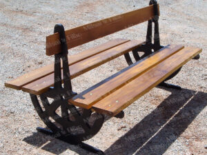 Banco de madeira, banco de praça, banco de jardim