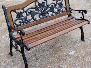 Banco de madeira, banco de praça, banco de jardim