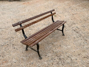 Banco de madeira, banco de praça, banco de jardim