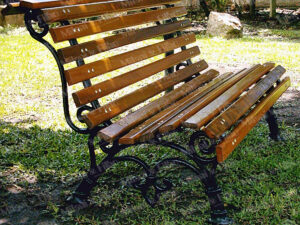 Banco de madeira, banco de praça, banco de jardim