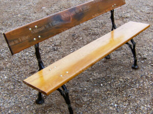 Banco de madeira, banco de praça, banco de jardim