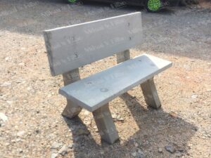 Banco concreto, com encosto