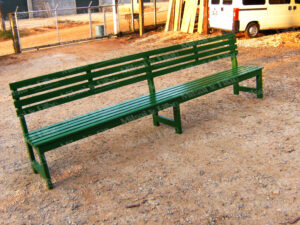 banco de madeira. banco de jardim