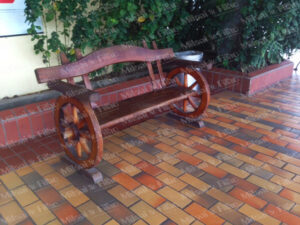 banco de madeira, banco de jardim, banco roda de carroça