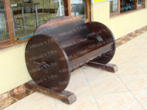 banco de madeira, banco de jardim, banco roda de carroça