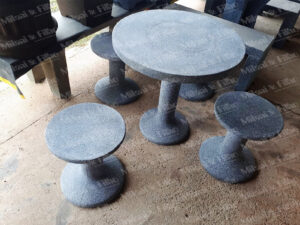 Mesa e banqueta em concreto